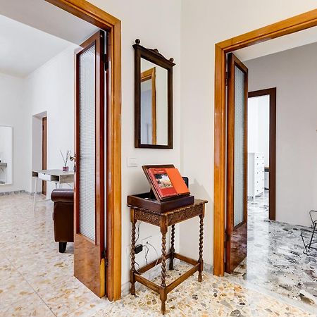 Vivilo Collection - San Vito View Apartment - 3 Bdr 2 Baths Rome Exterior photo