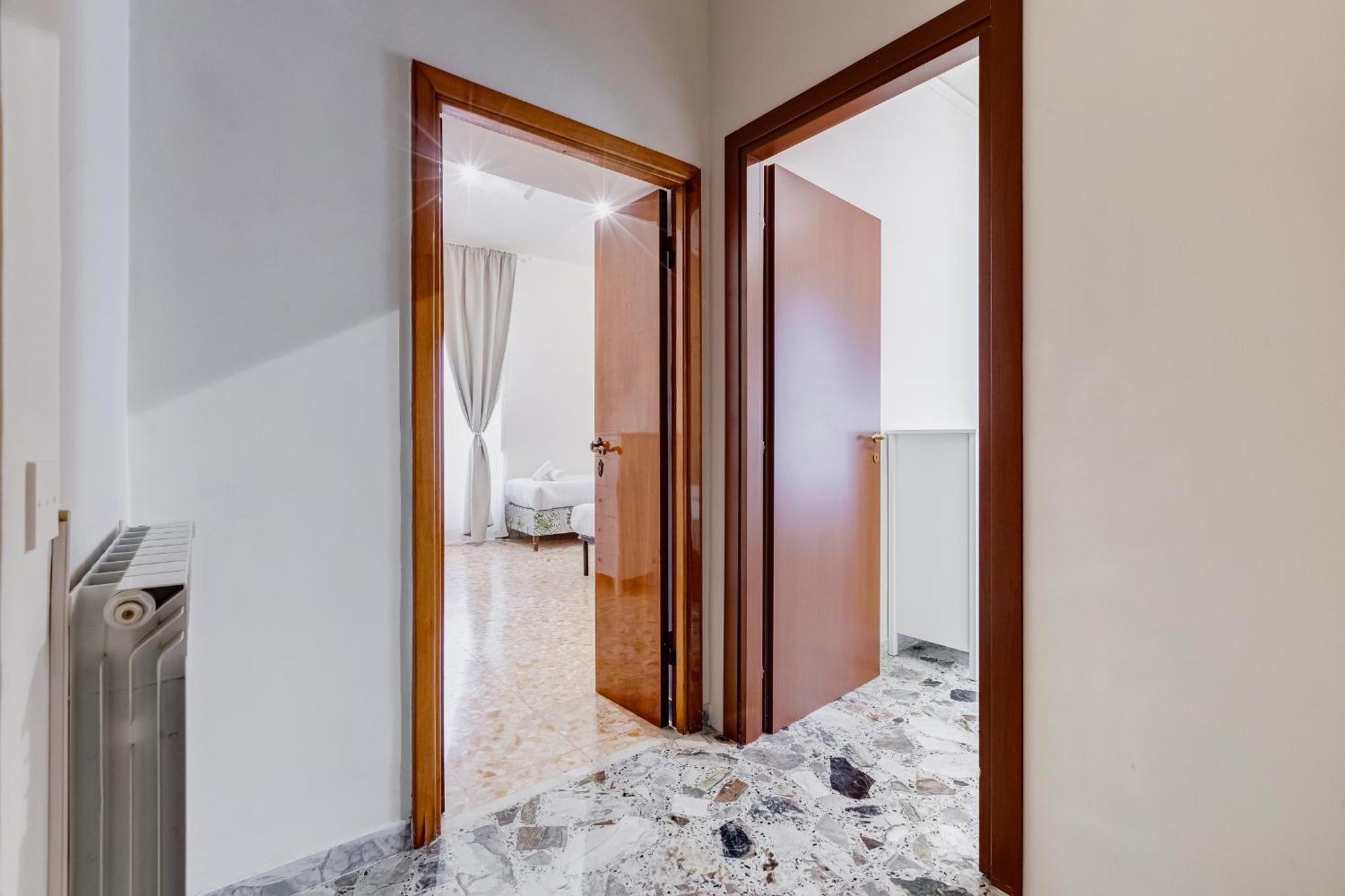Vivilo Collection - San Vito View Apartment - 3 Bdr 2 Baths Rome Exterior photo