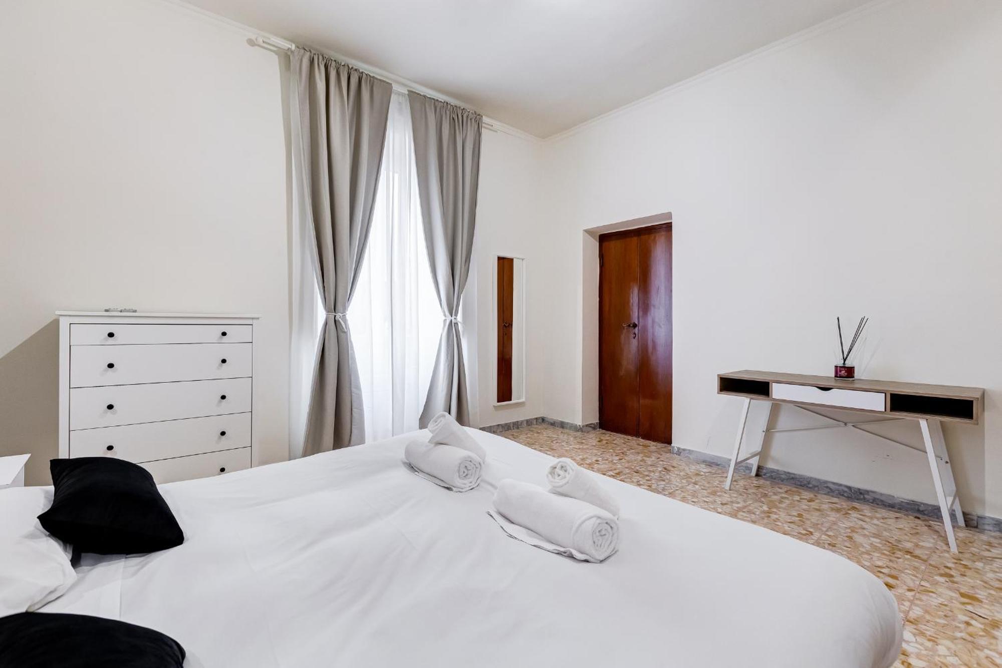 Vivilo Collection - San Vito View Apartment - 3 Bdr 2 Baths Rome Exterior photo